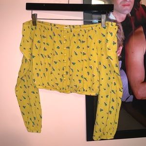 Off-the-shoulder Pacsun top